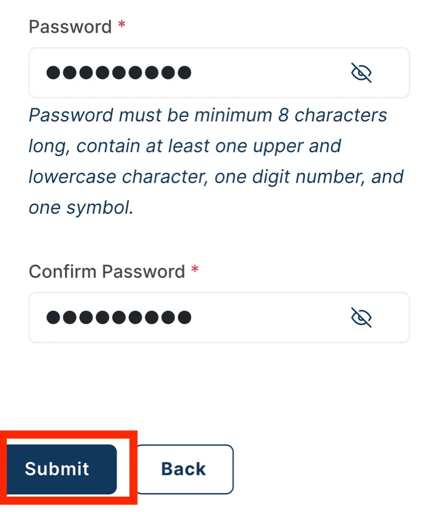 パスワードを2回入力した状態。Submitボタンを赤枠で示している
